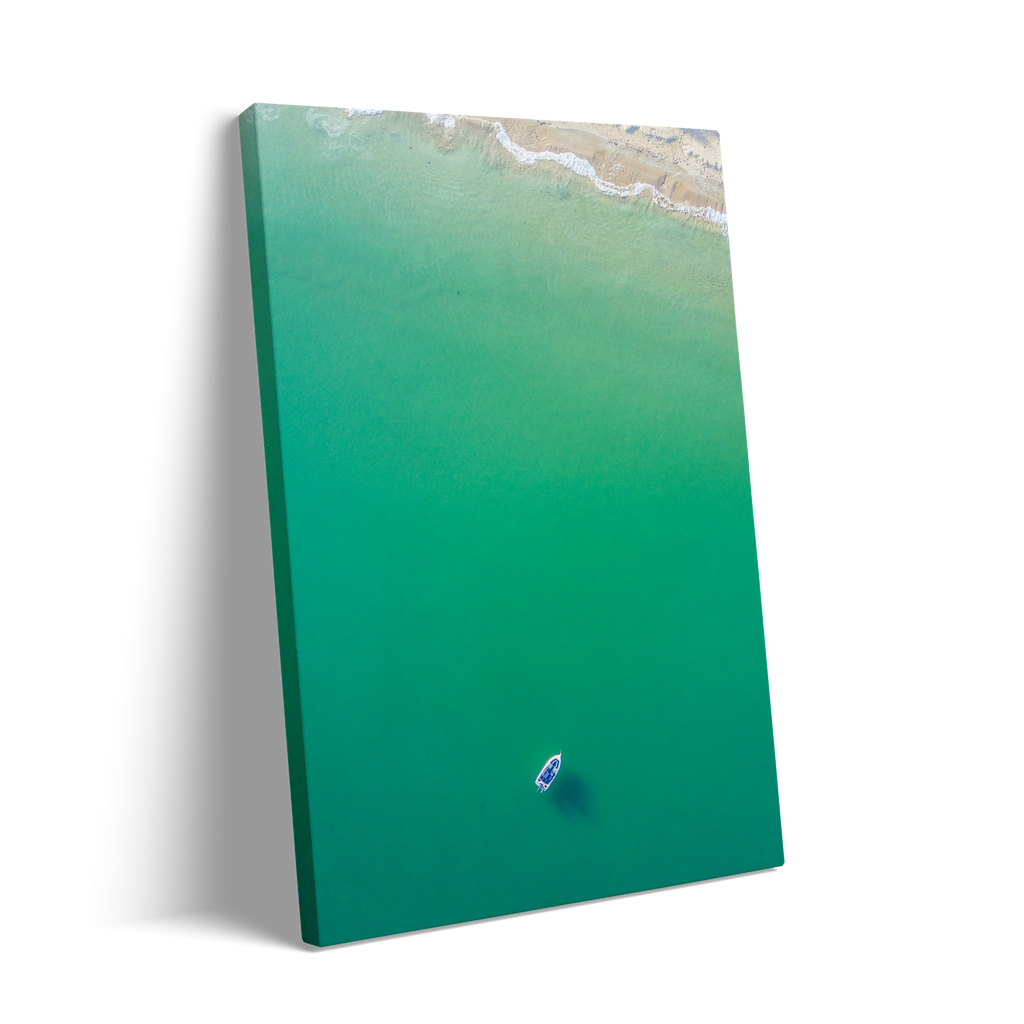 MINIMALIST BOAT